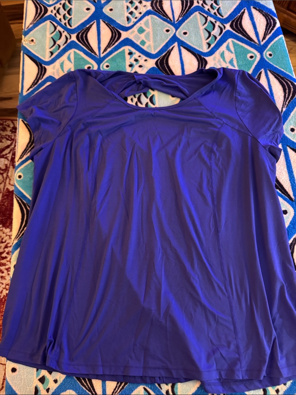 Women’s Short-Sleeve Keyhole Top in Indigo Blue